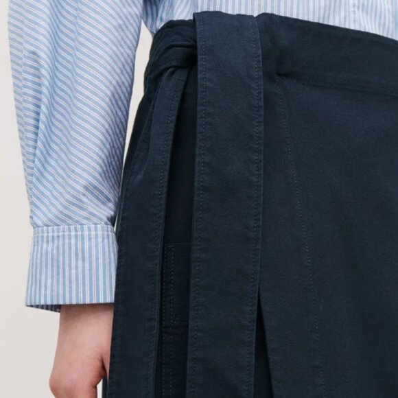 COS Navy Wrap Skirt with Tie, US 2 - Picture 2 of 9